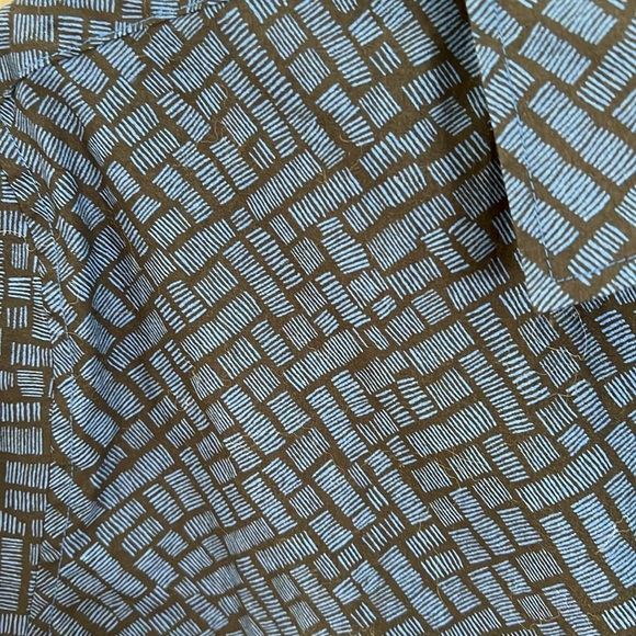 A Frame Men’s Short Sleeve Button Up Blue/Black Geo Print Shirt Medium - Picture 2 of 8